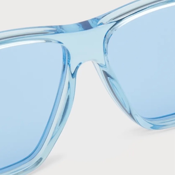 Ferragamo Sunglasses - Picture 2 of 8